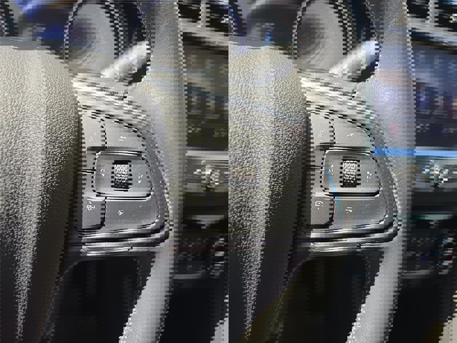 Used 2023 Buick Encore GX Select w/ Sport Touring Package image 24