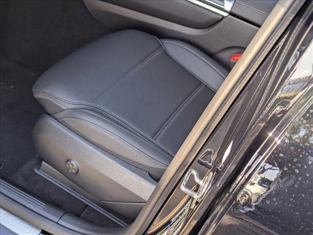 Used 2026 Mercedes-Benz GLC 300 video 4