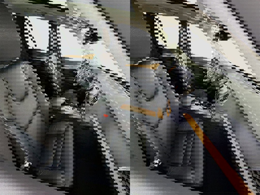 Used 2022 Volvo XC90 T8 Inscription Expression w/ Protection Package Premier image 23