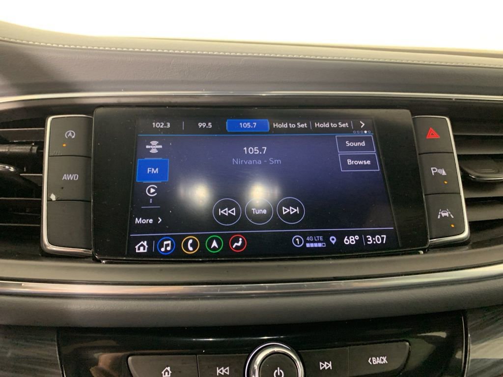 Used 2024 Buick Enclave Premium image 27