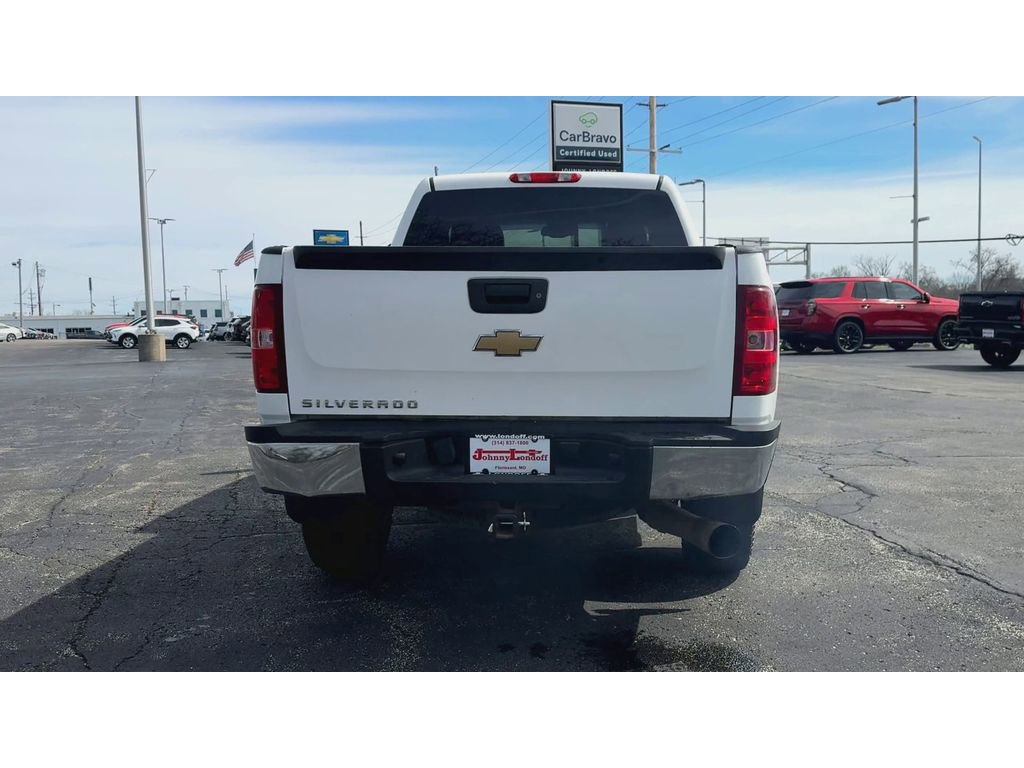 Used 2010 Chevrolet Silverado 2500 LT w/ Interior Plus Package AWD/4WD image 7