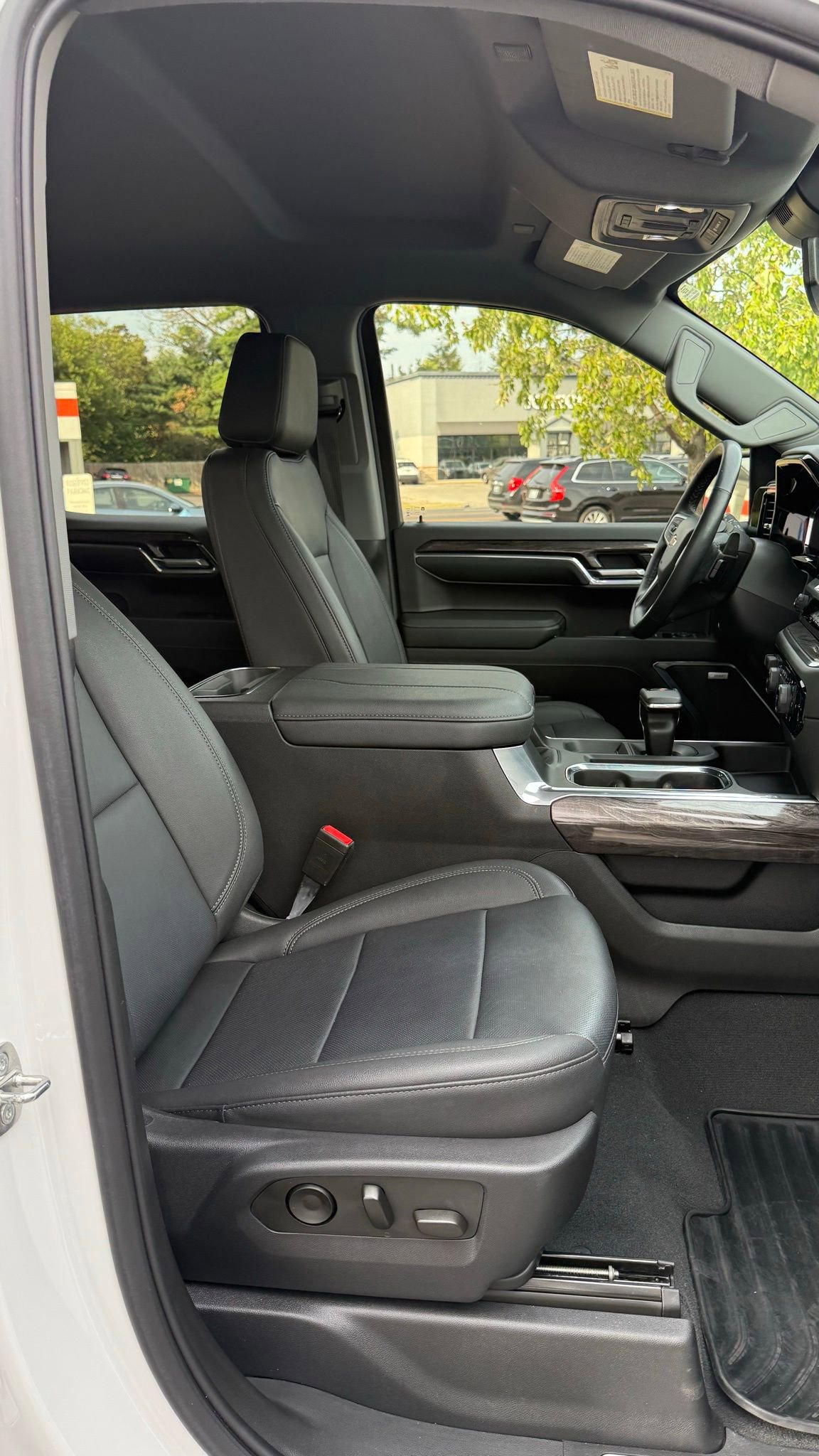 Used 2023 Chevrolet Silverado 1500 LTZ w/ LTZ Convenience Package II image 20