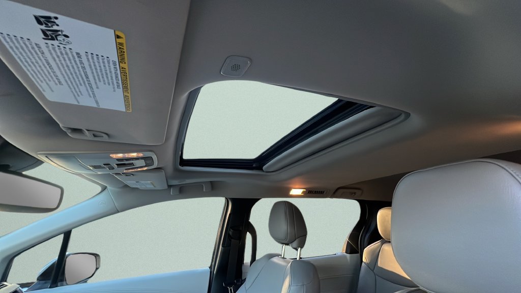 Certified 2026 Toyota Sienna XLE FWD image 18