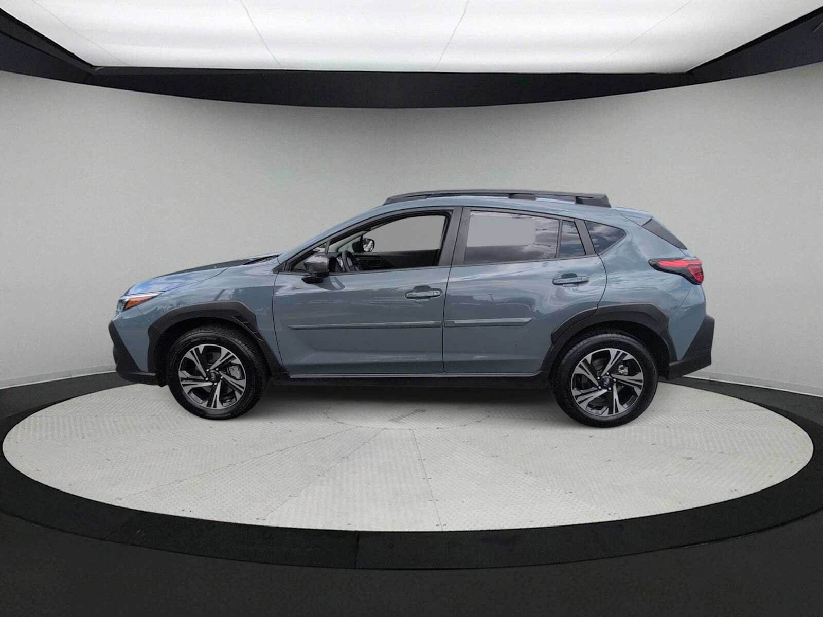 Used 2024 Subaru Crosstrek 2.0i Premium AWD/4WD image 5
