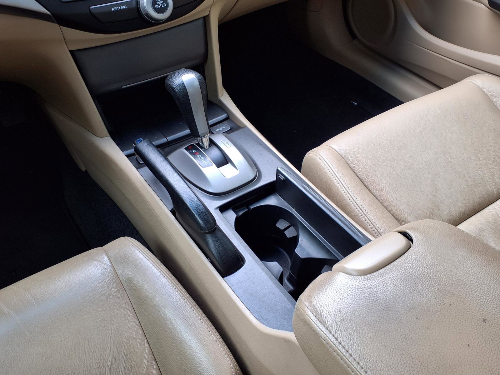 Used 2012 Honda Accord EX-L image 16