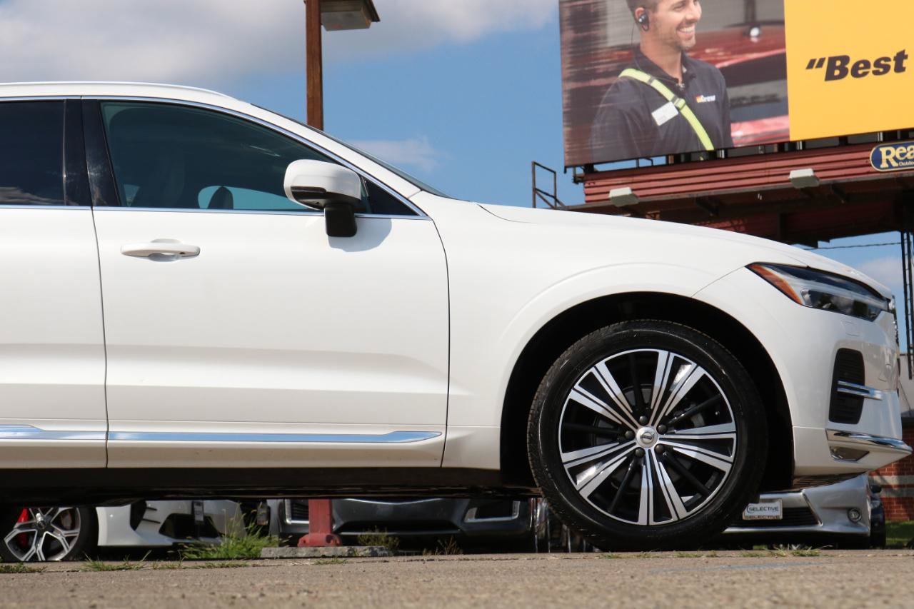 Used 2022 Volvo XC60 B5 Inscription w/ Climate Package AWD/4WD image 7