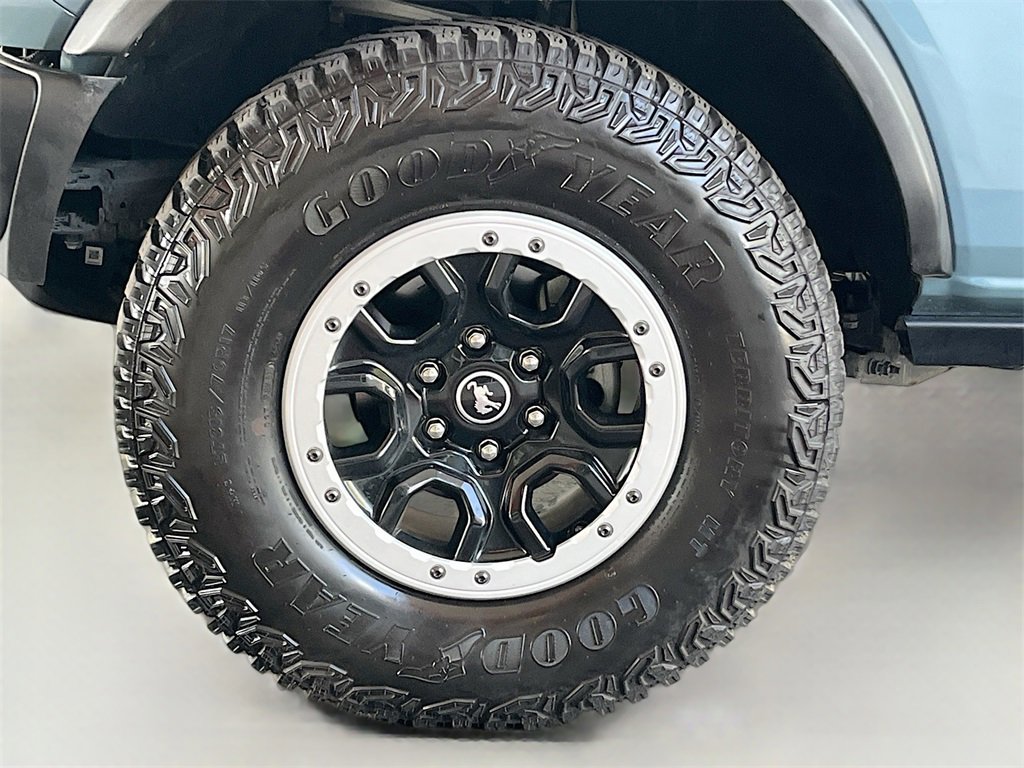 Used 2023 Ford Bronco Badlands w/ Sasquatch Package image 27