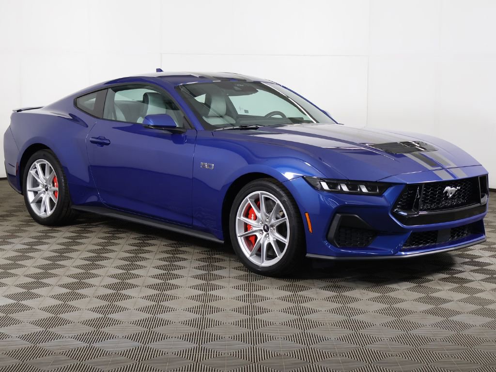 Used 2024 Ford Mustang GT Premium image 2