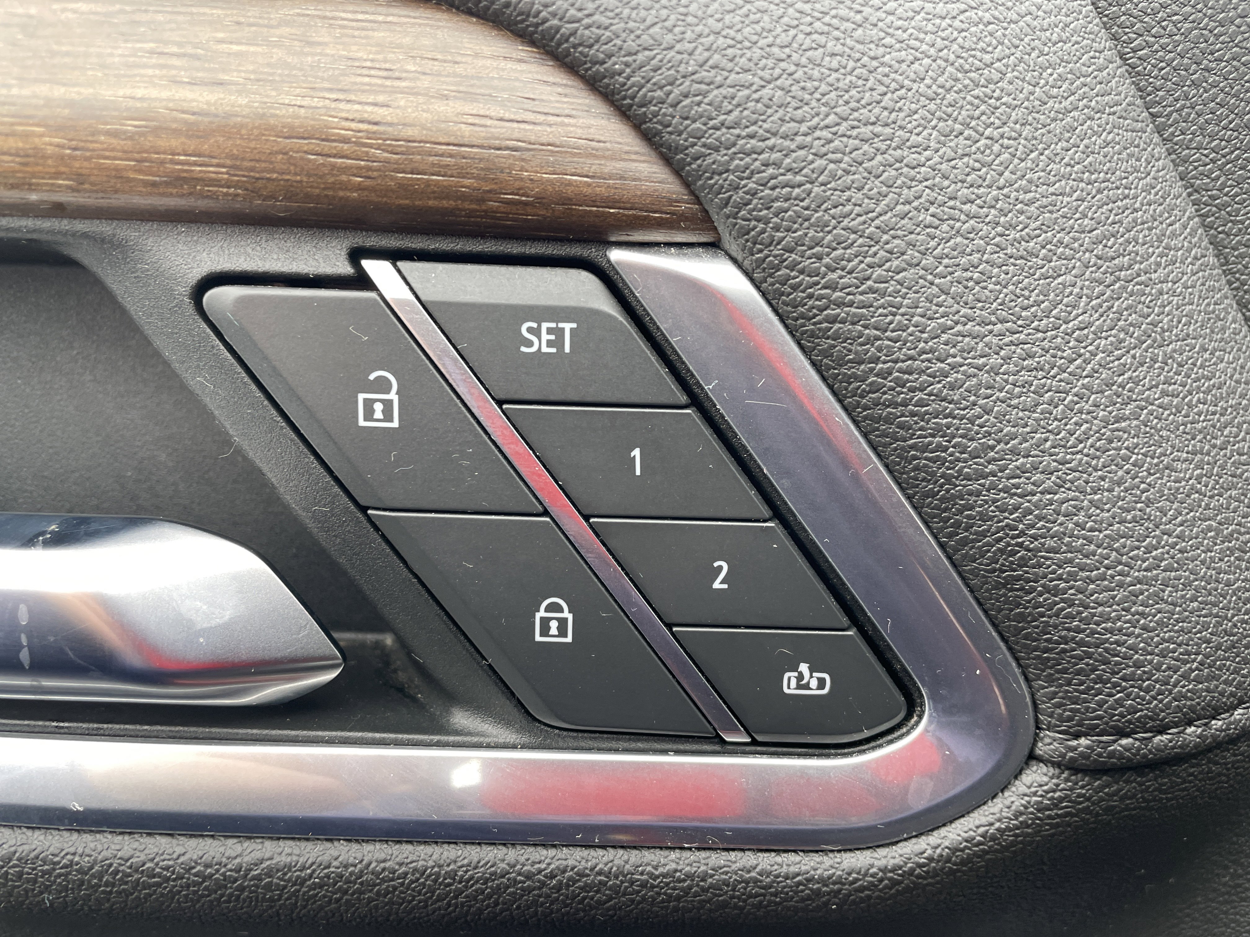 Certified 2022 Chevrolet Silverado 1500 High Country w/ High Country Premium Package image 32