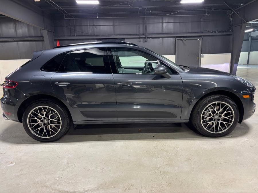 Used 2018 Porsche Macan S image 1