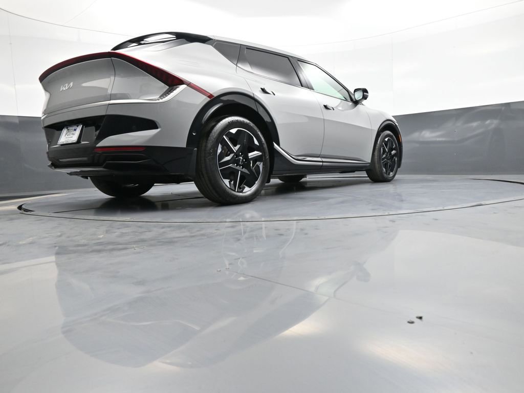 New 2025 Kia EV6 Wind image 31