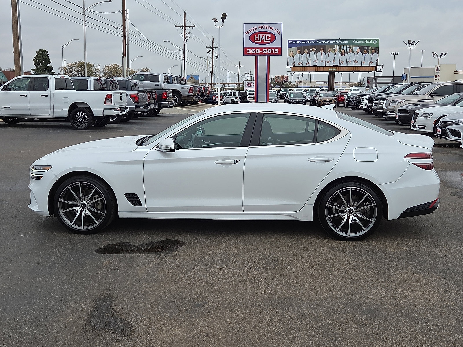 Used 2023 Genesis G70 2.0T image 2