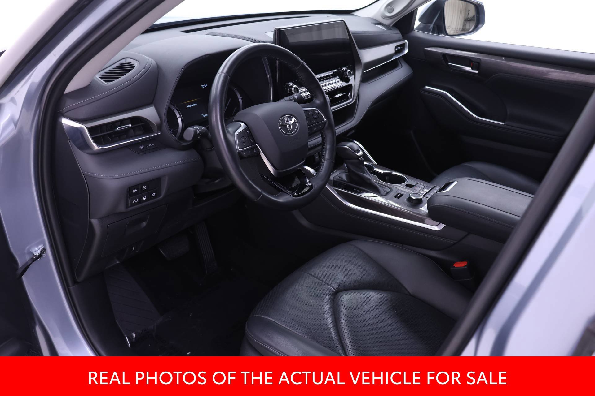 Certified 2021 Toyota Highlander Limited AWD/4WD image 3
