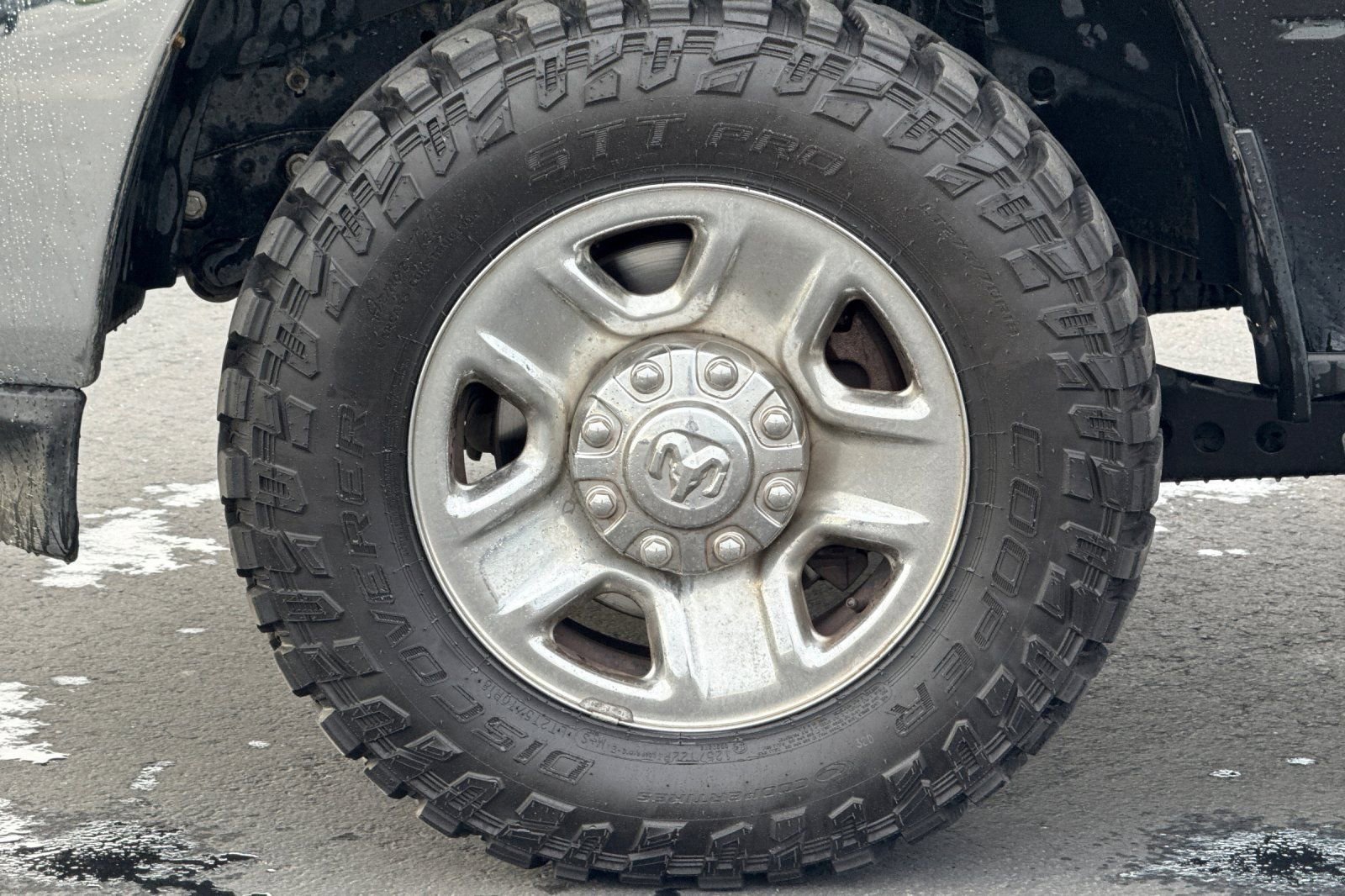 Used 2021 RAM 2500 Big Horn image 26