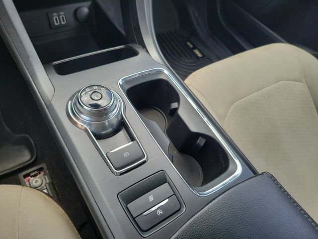 Used 2020 Ford Fusion SE w/ Equipment Group 151A FWD image 24