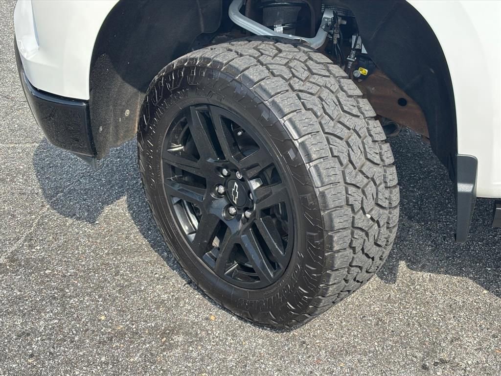 Used 2023 Chevrolet Silverado 1500 LT Trail Boss w/ Protection Package AWD/4WD image 27
