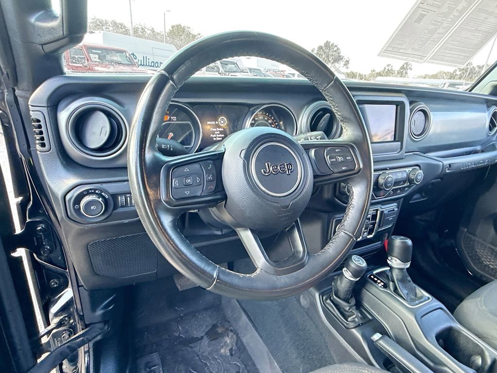 Used 2022 Jeep Wrangler Unlimited Sport AWD/4WD image 12