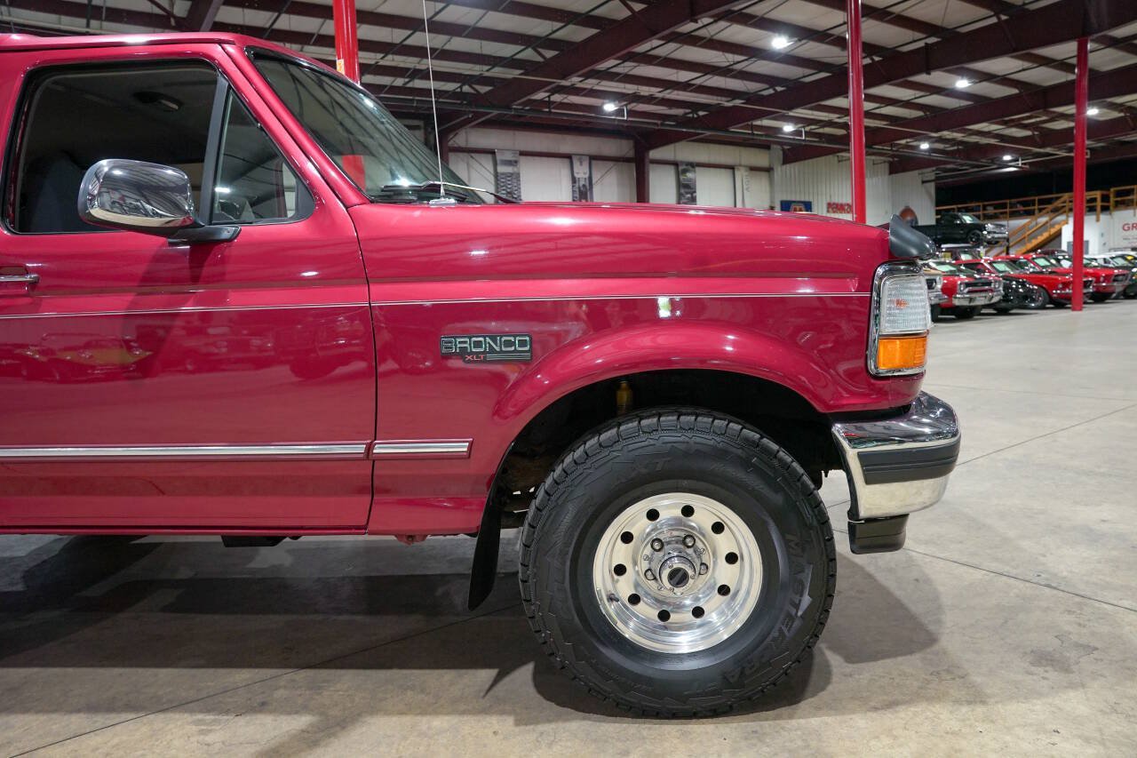 Used 1995 Ford Bronco XLT AWD/4WD image 11