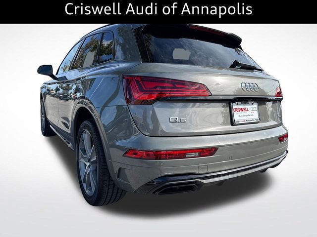 Used 2025 Audi Q5 2.0T Premium w/ Convenience Plus Package image 3