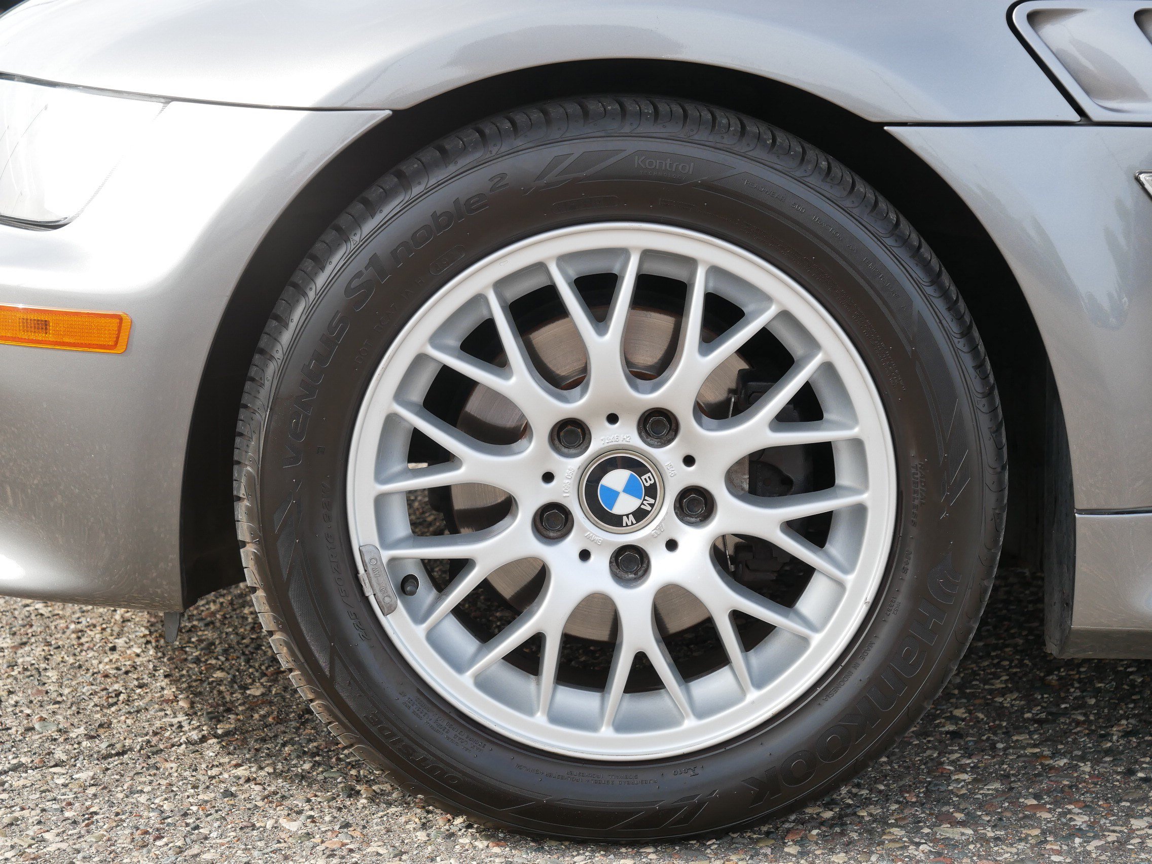 Used 2002 BMW Z3 2.5i RWD image 15