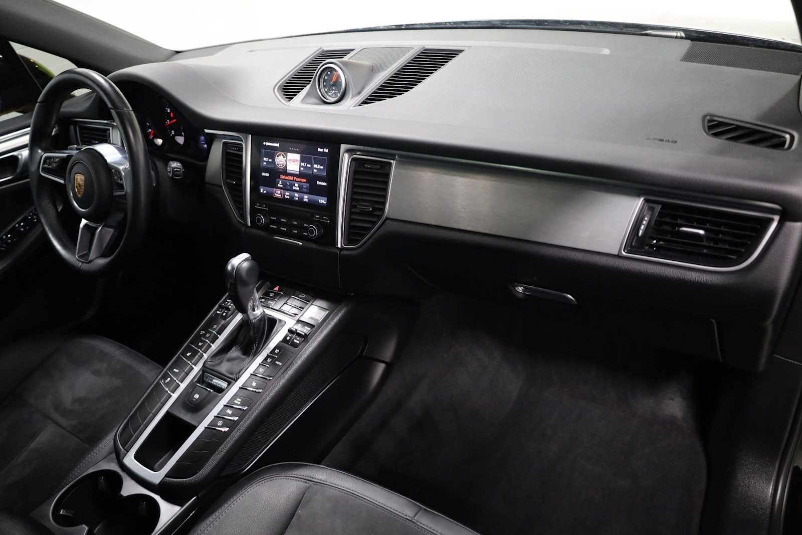 Used 2018 Porsche Macan image 6