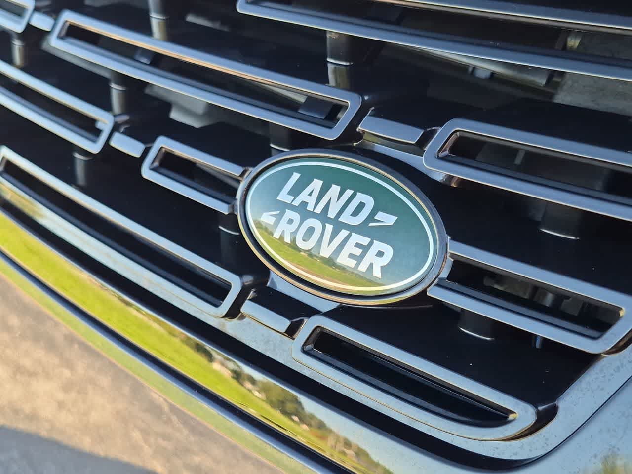 New 2027 Land Rover Range Rover Sport SE AWD/4WD image 12