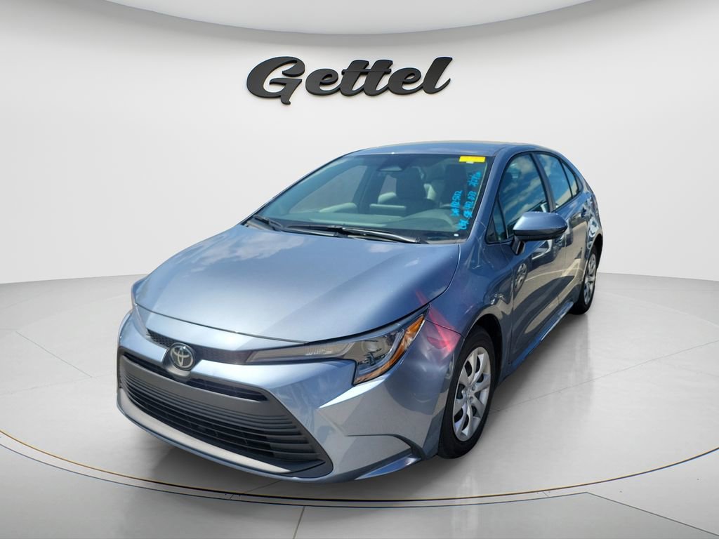 Certified 2024 Toyota Corolla LE video 2