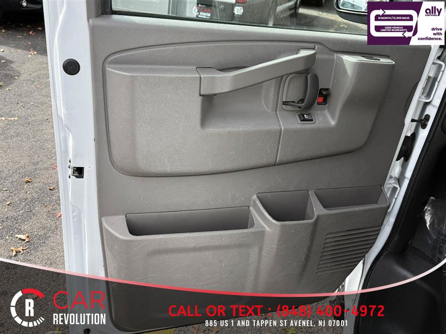 Used 2017 Chevrolet Express 3500 LT w/ LT Preferred Equipment Group RWD image 28