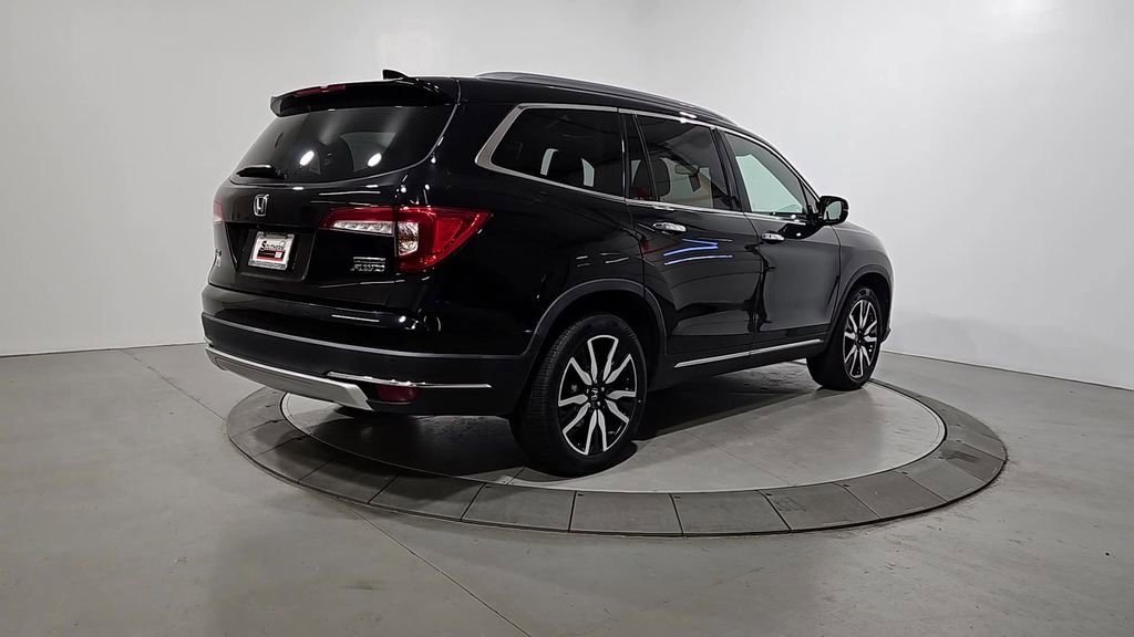 Used 2021 Honda Pilot Touring image 5