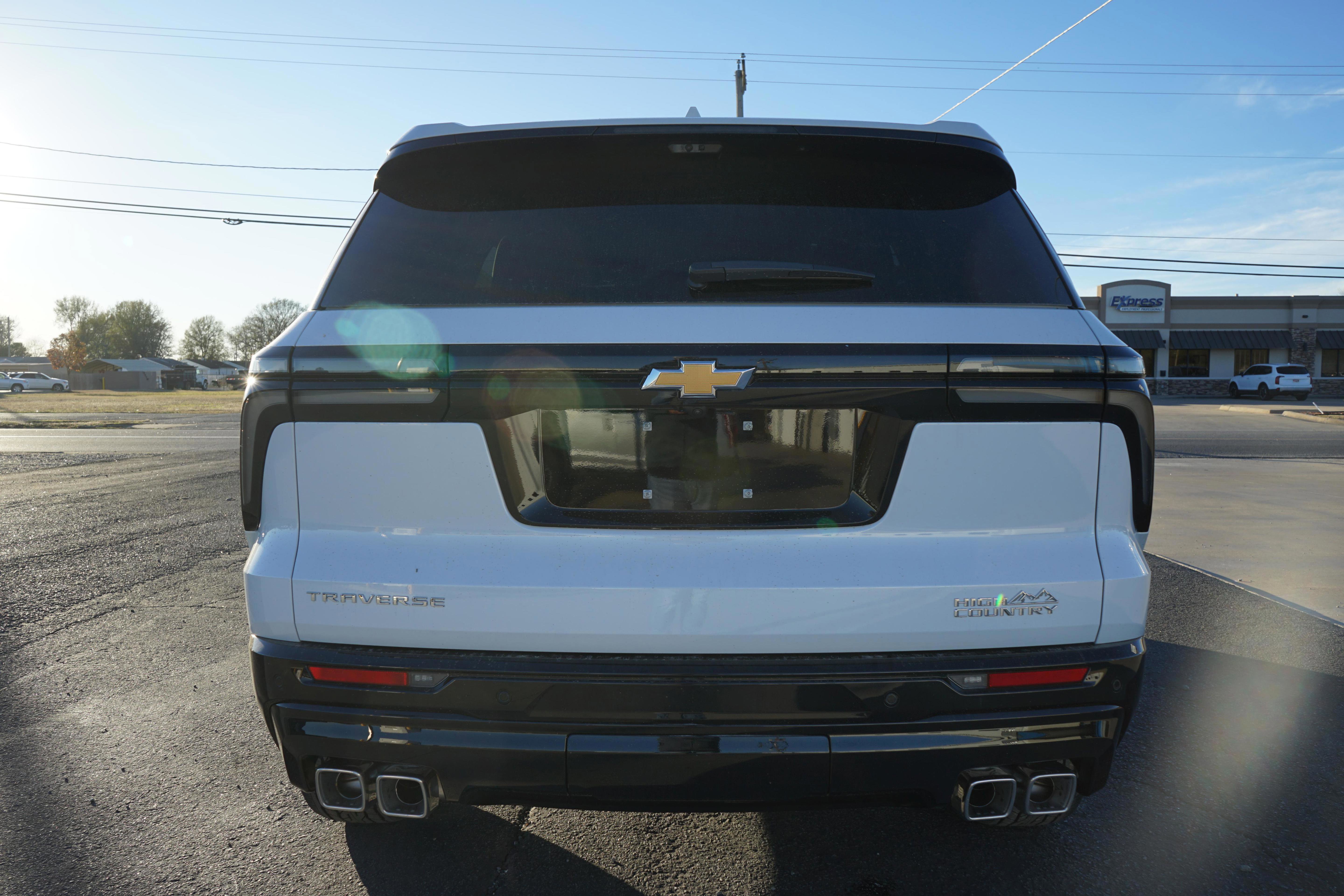 New 2026 Chevrolet Traverse High Country image 4