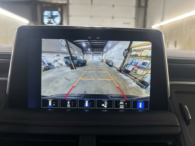 Certified 2022 Chevrolet Suburban RST w/ Sport Performance Package AWD/4WD image 15