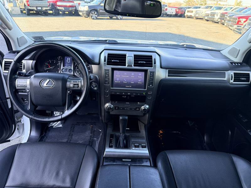 Used 2015 Lexus GX 460 4WD w/NAVIGATION SYSTEM & SUNR image 23
