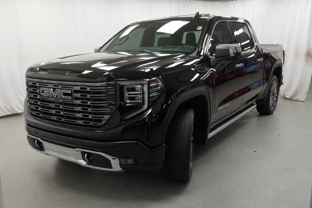 Certified 2025 GMC Sierra 1500 Denali Ultimate AWD/4WD image 8