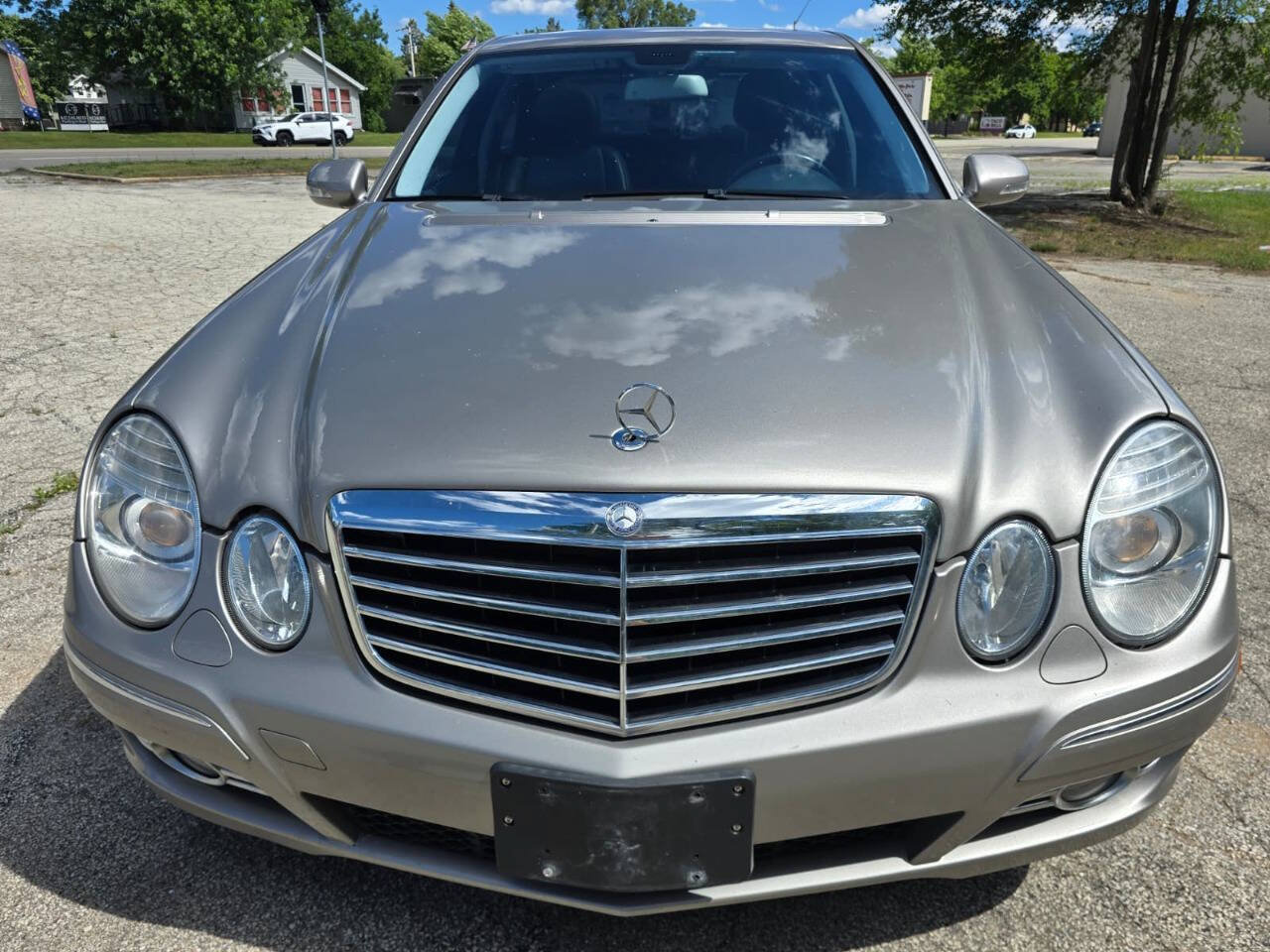 Used 2007 Mercedes-Benz E 350 4MATIC Sedan w/ Premium Pkg 1 image 2