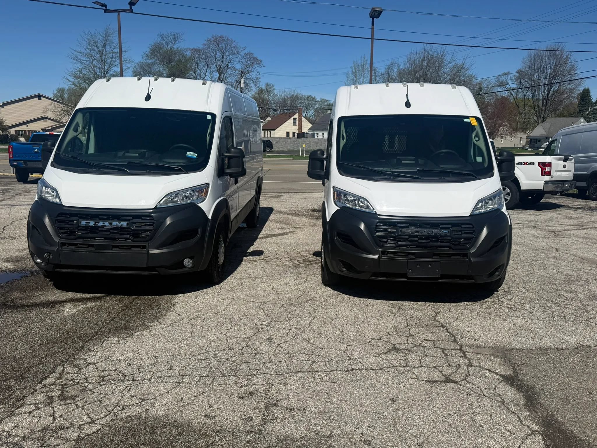 Used 2024 RAM ProMaster 2500 w/ Convenience Group FWD image 11