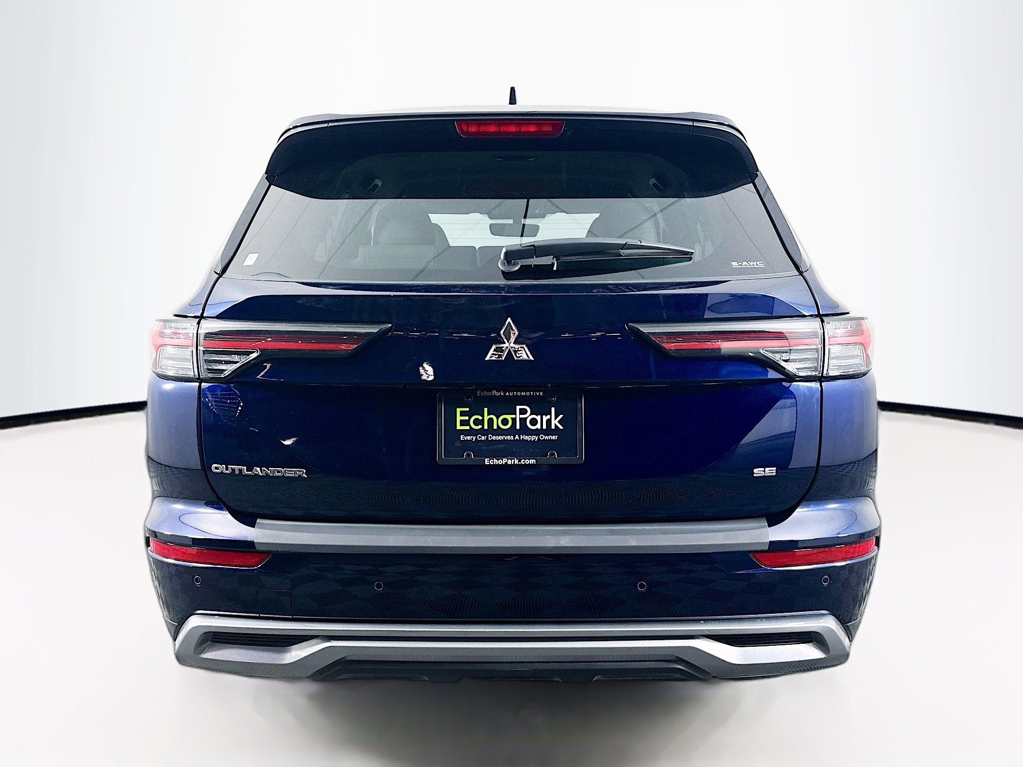 Used 2025 Mitsubishi Outlander SE AWD/4WD image 7