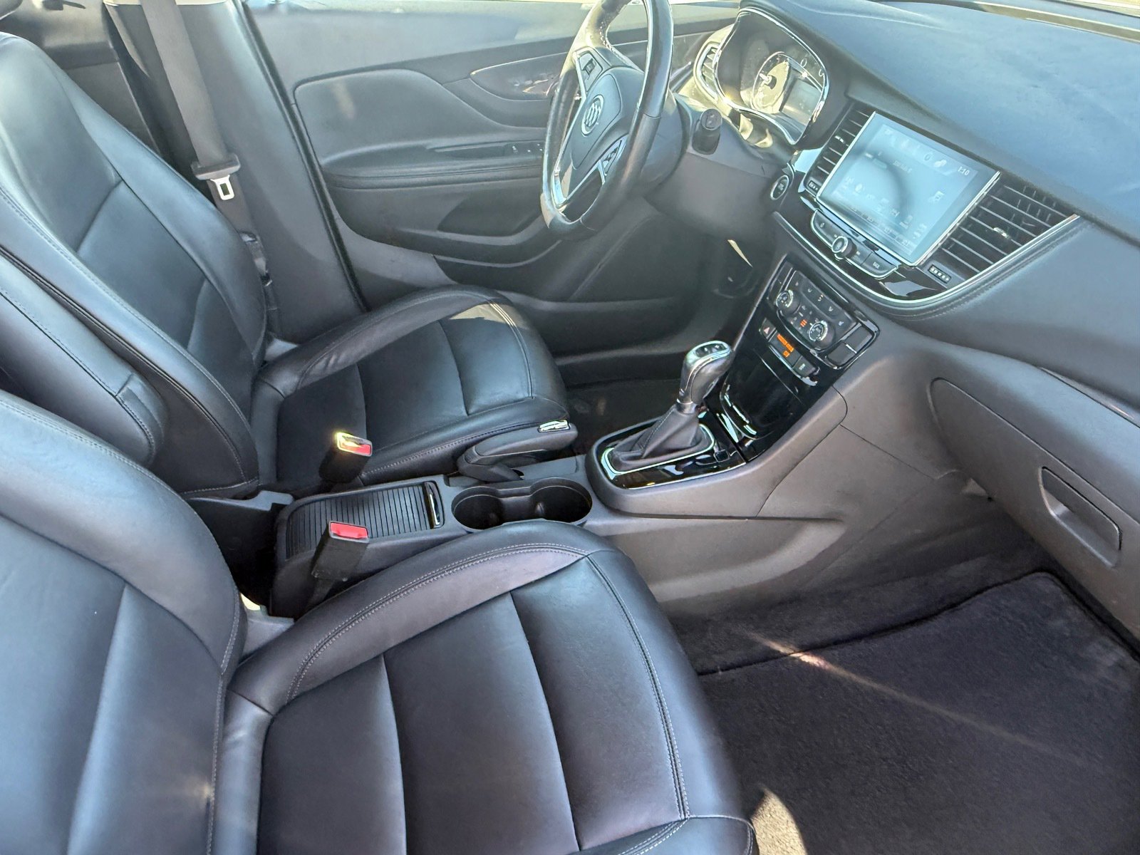 Used 2019 Buick Encore Essence image 10