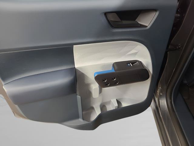 New 2025 Ford Maverick XLT w/ XLT Luxury Package FWD image 16