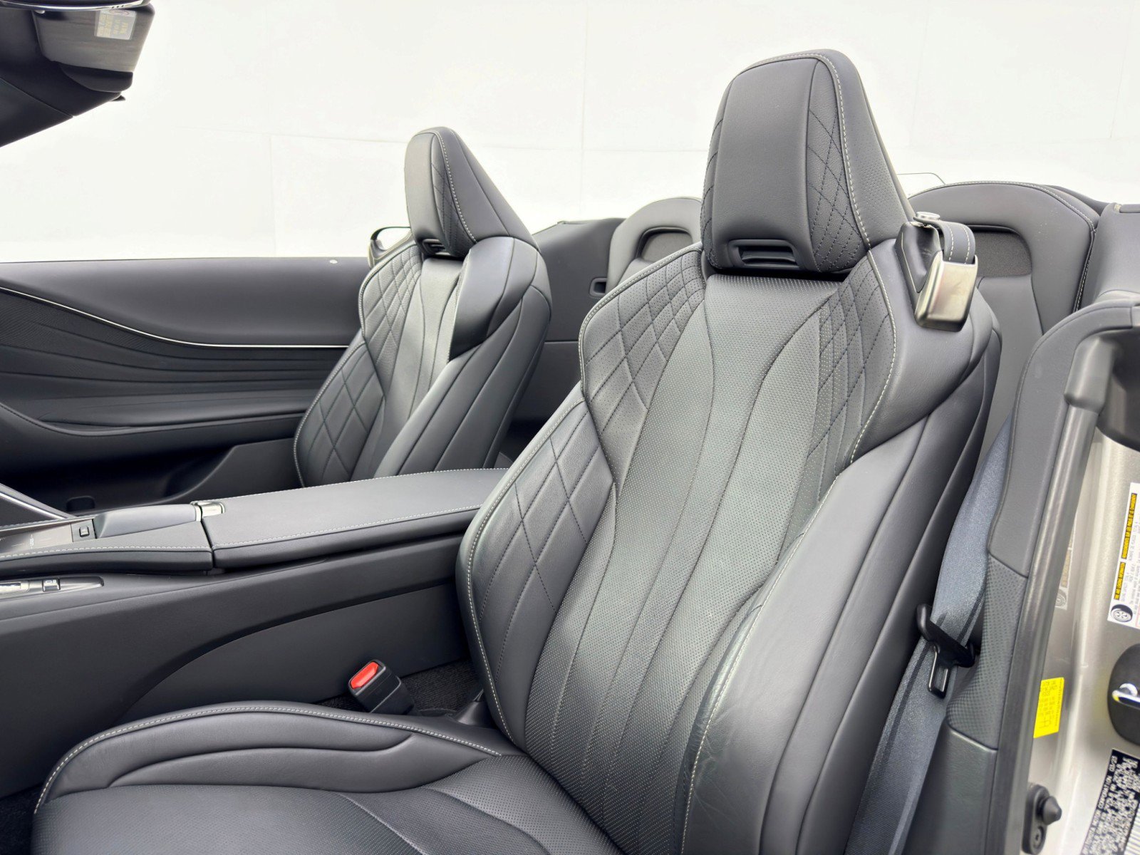 Used 2023 Lexus LC 500 Convertible image 40