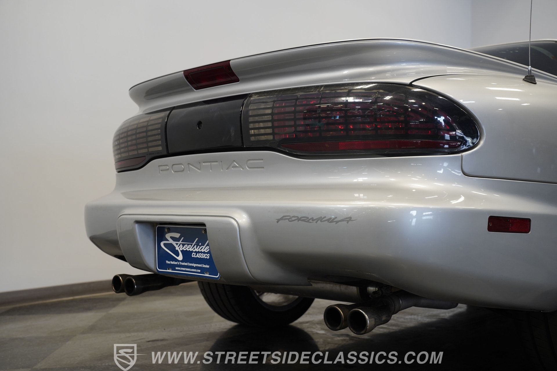 Used 1997 Pontiac Firebird Formula w/ Opt Pkg RWD image 31