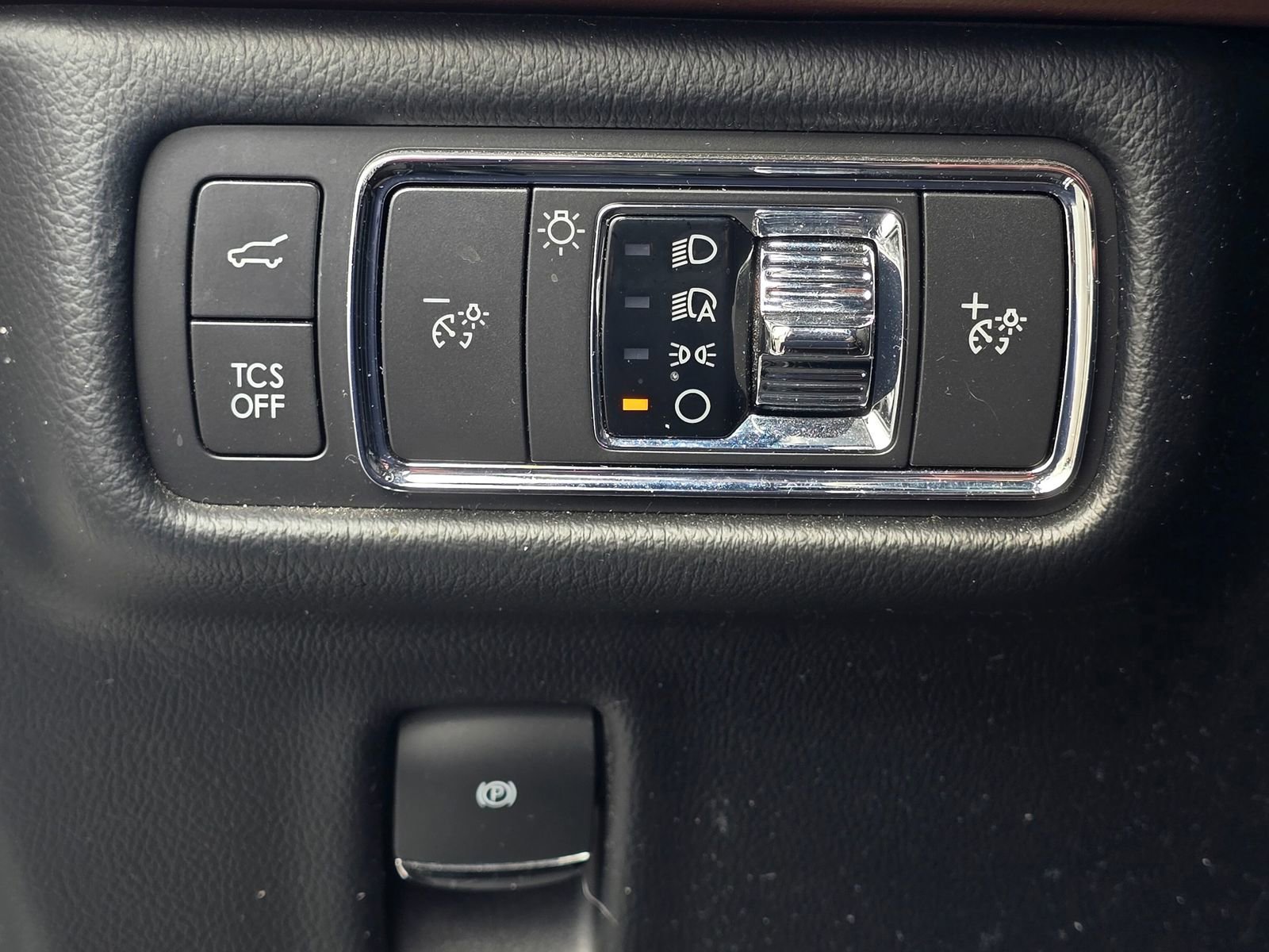 Used 2022 Lincoln Nautilus Reserve w/ Equipment Group 201A image 19