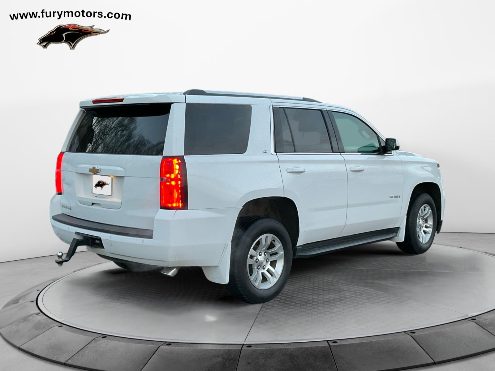 Used 2017 Chevrolet Tahoe LT image 3