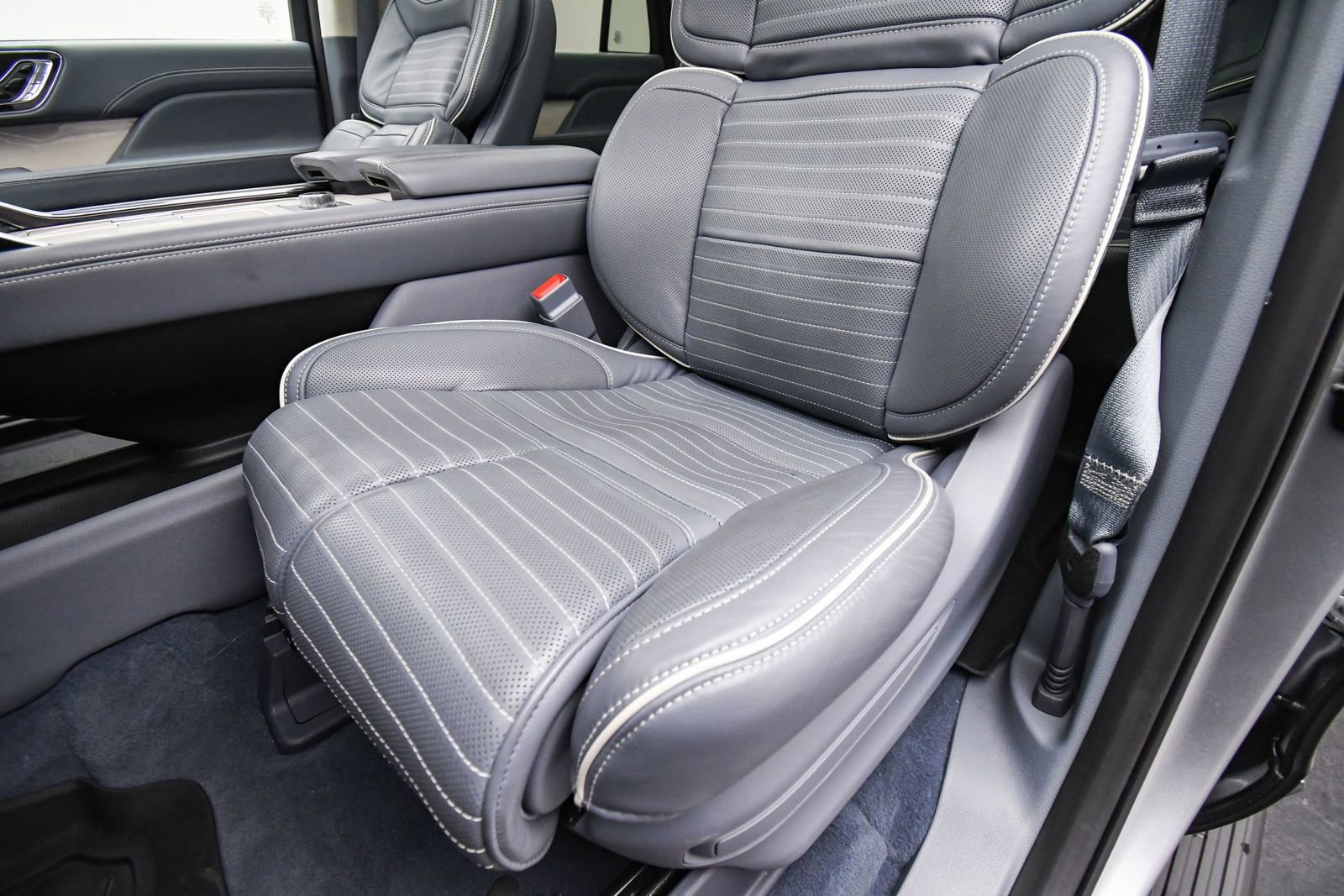 Used 2024 Lincoln Navigator L Black Label image 57