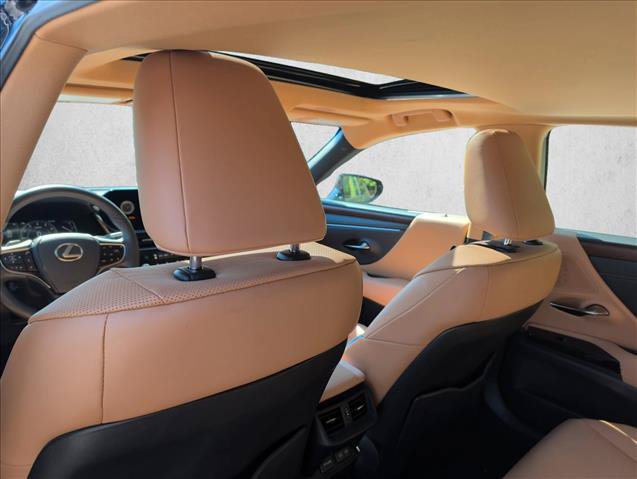 Used 2024 Lexus ES 350 w/ Premium Package FWD image 18