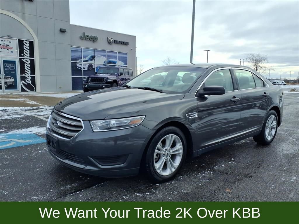 Used 2018 Ford Taurus SE image 2