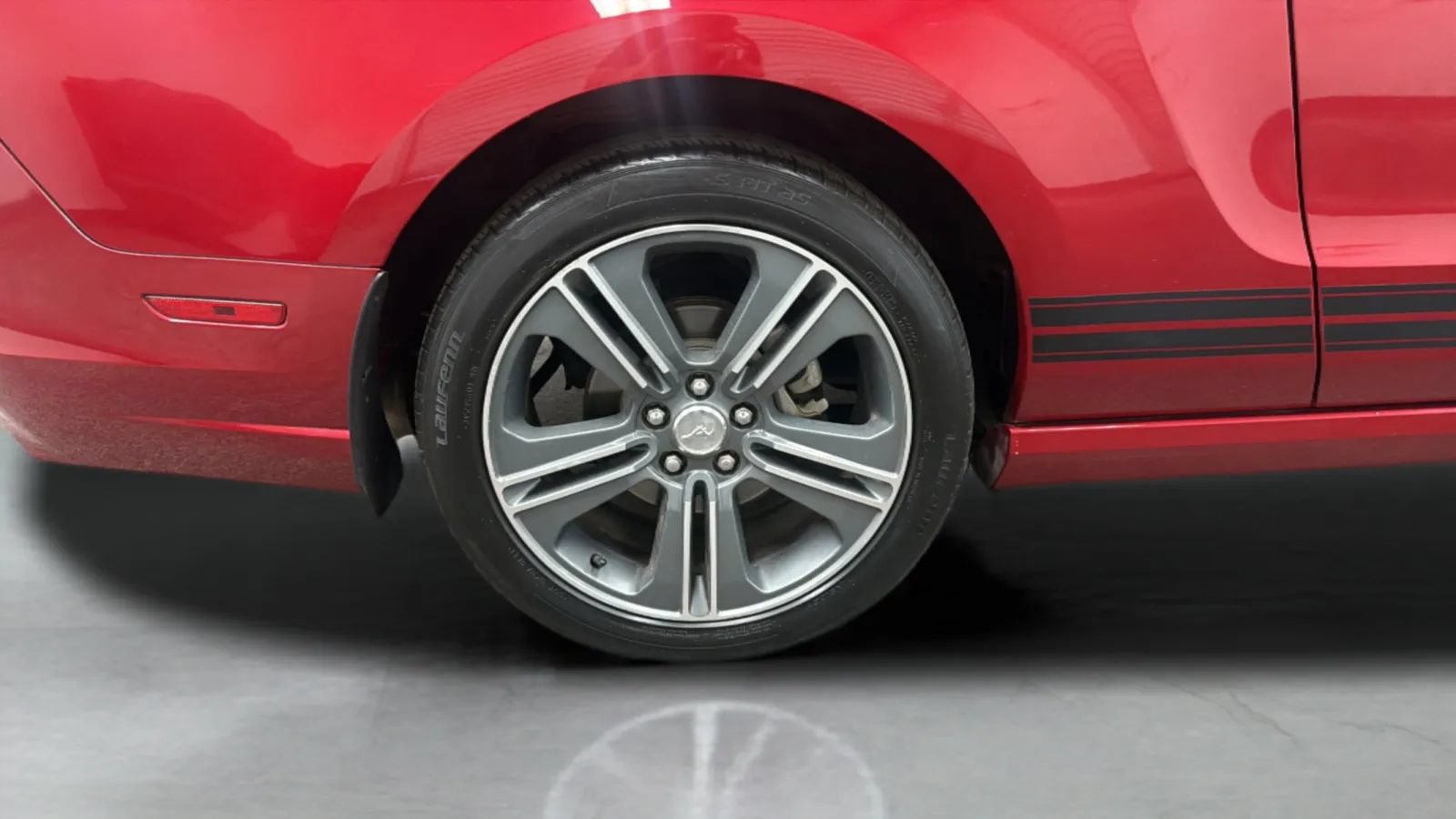 Used 2013 Ford Mustang Coupe w/ V6 Performance Pkg RWD image 25