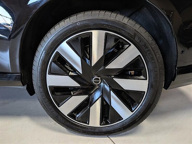 Used 2025 Volvo EX90 Plus AWD/4WD image 14