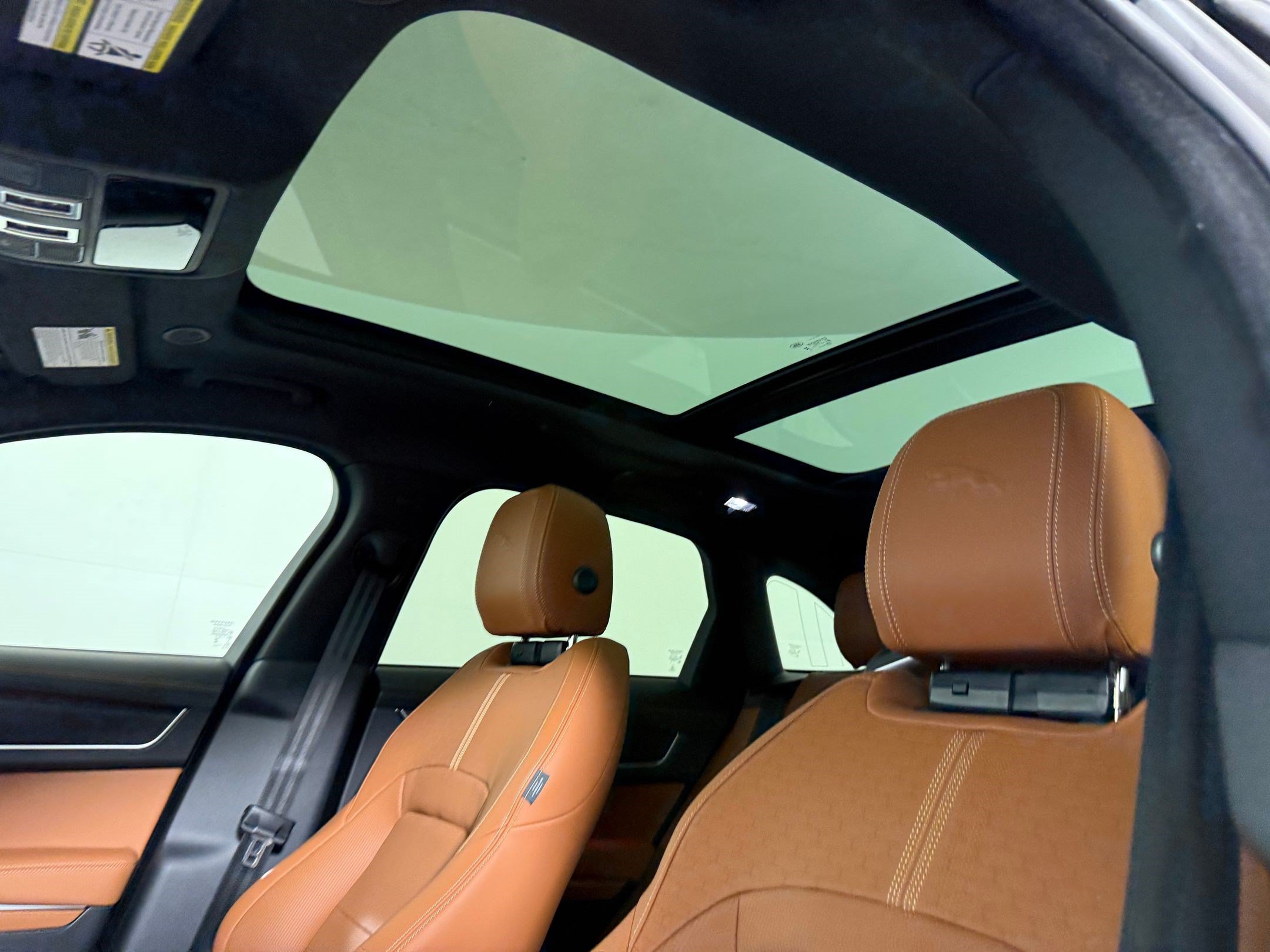 New 2026 Jaguar F-PACE R-Dynamic S AWD/4WD image 23