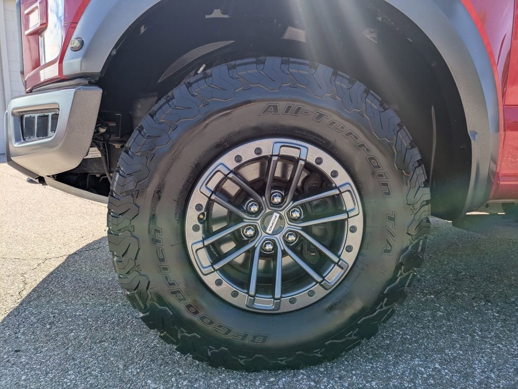 Used 2020 Ford F150 Raptor w/ Equipment Group 802A Luxury image 9