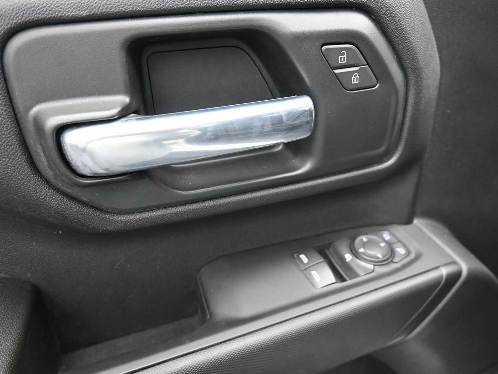 Used 2025 GMC Sierra 2500 Pro w/ Convenience Package image 10